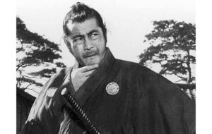 Toshiro Mifune în Yojimbo
