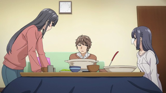 Seishun Buta Yarou wa Yumemiru Shoujo no Yume wo Minai - Sakuta între Mai și Shoko
